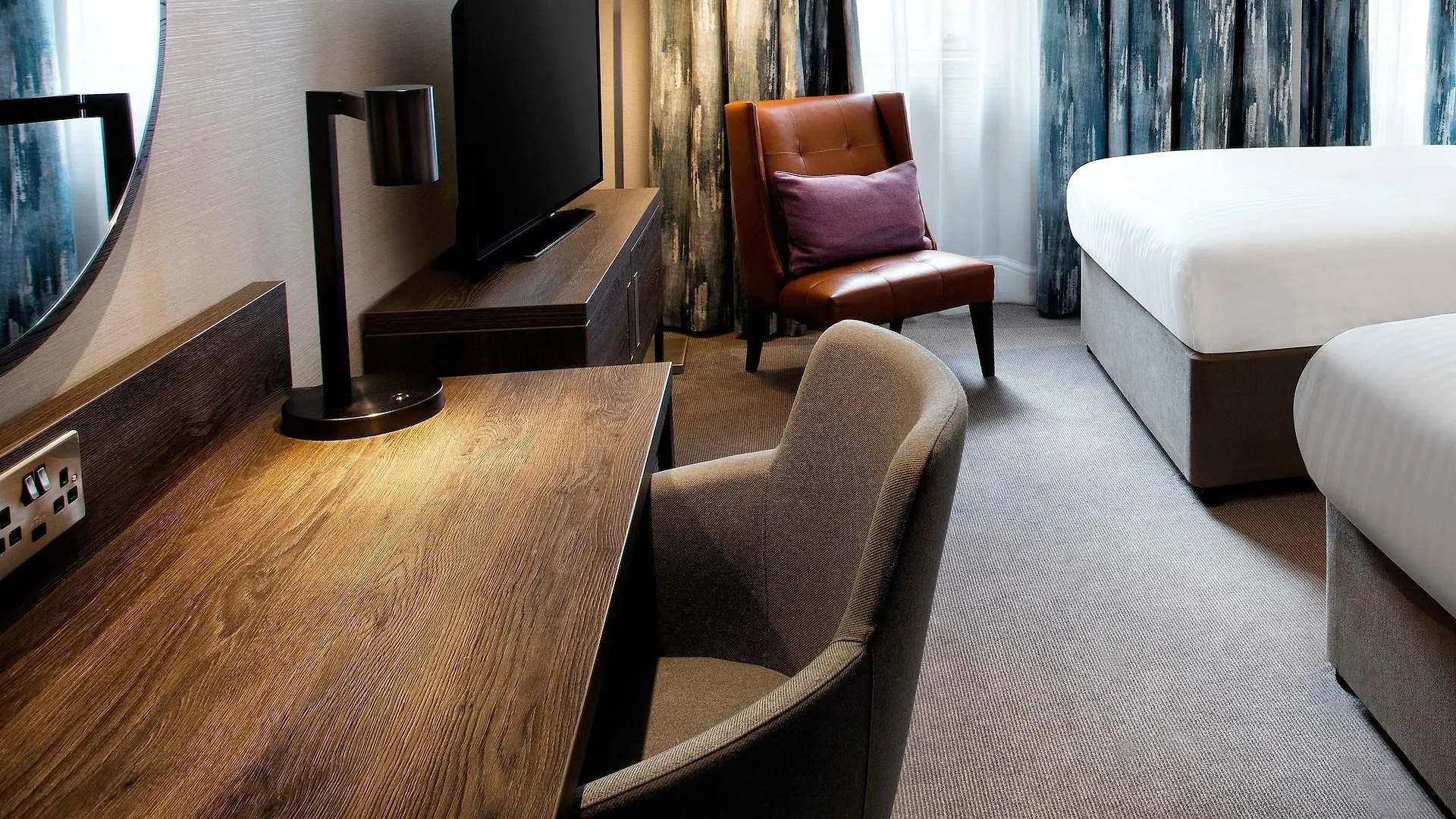 Hilton Edinburgh Carlton Hotel