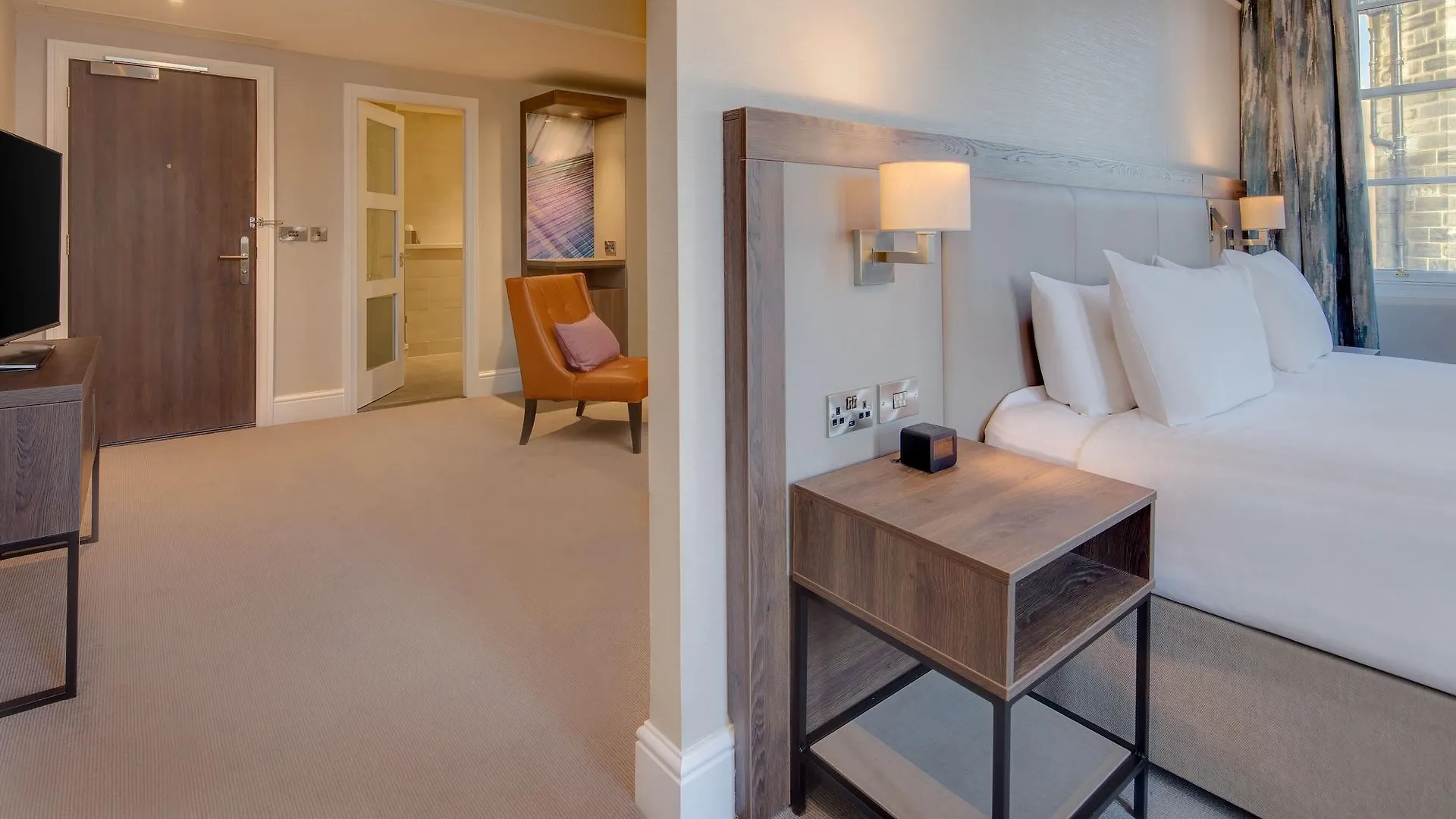 Hilton Edinburgh Carlton Hotel