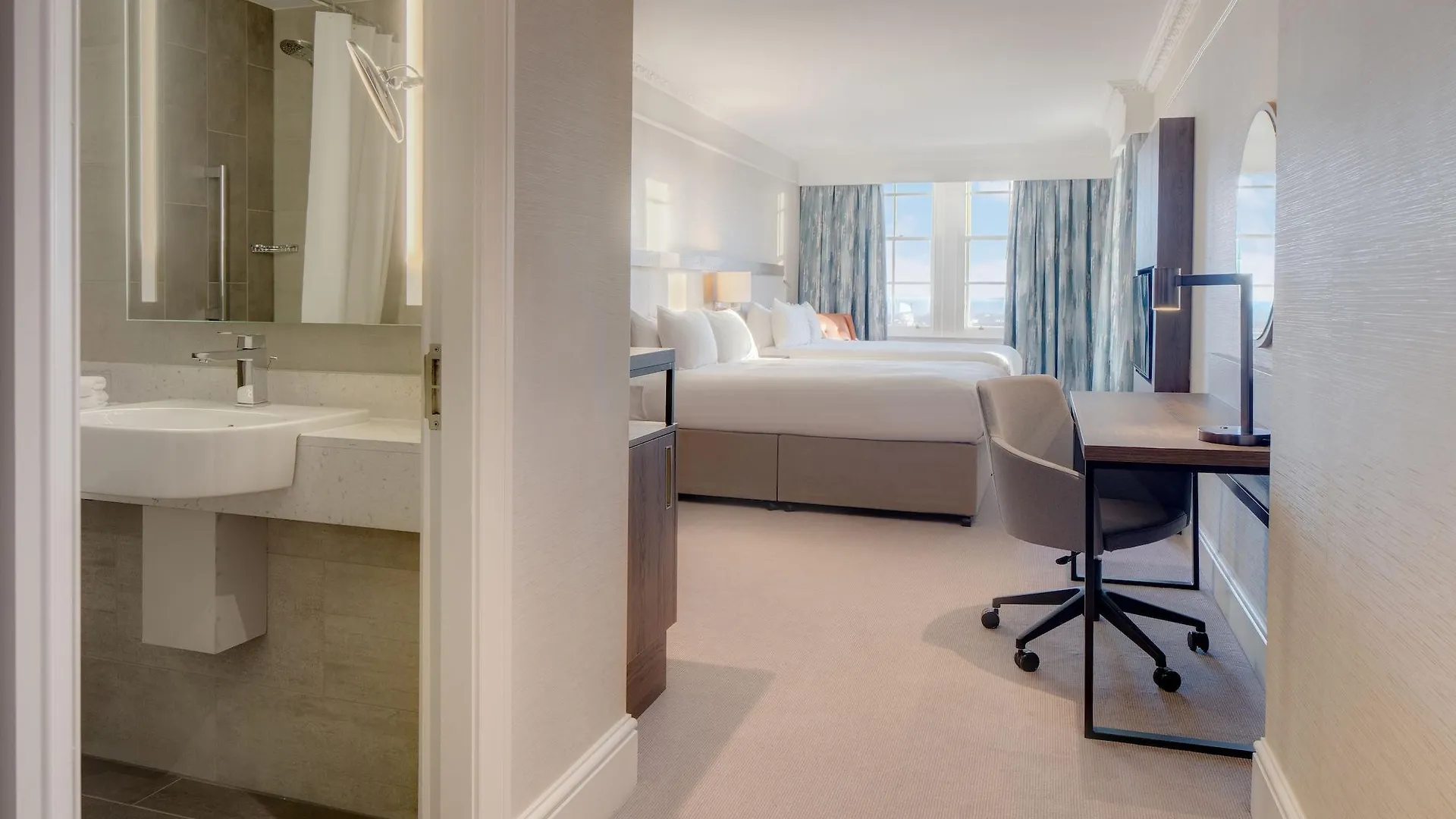 ****  Hilton Edinburgh Carlton Hotel Reino Unido