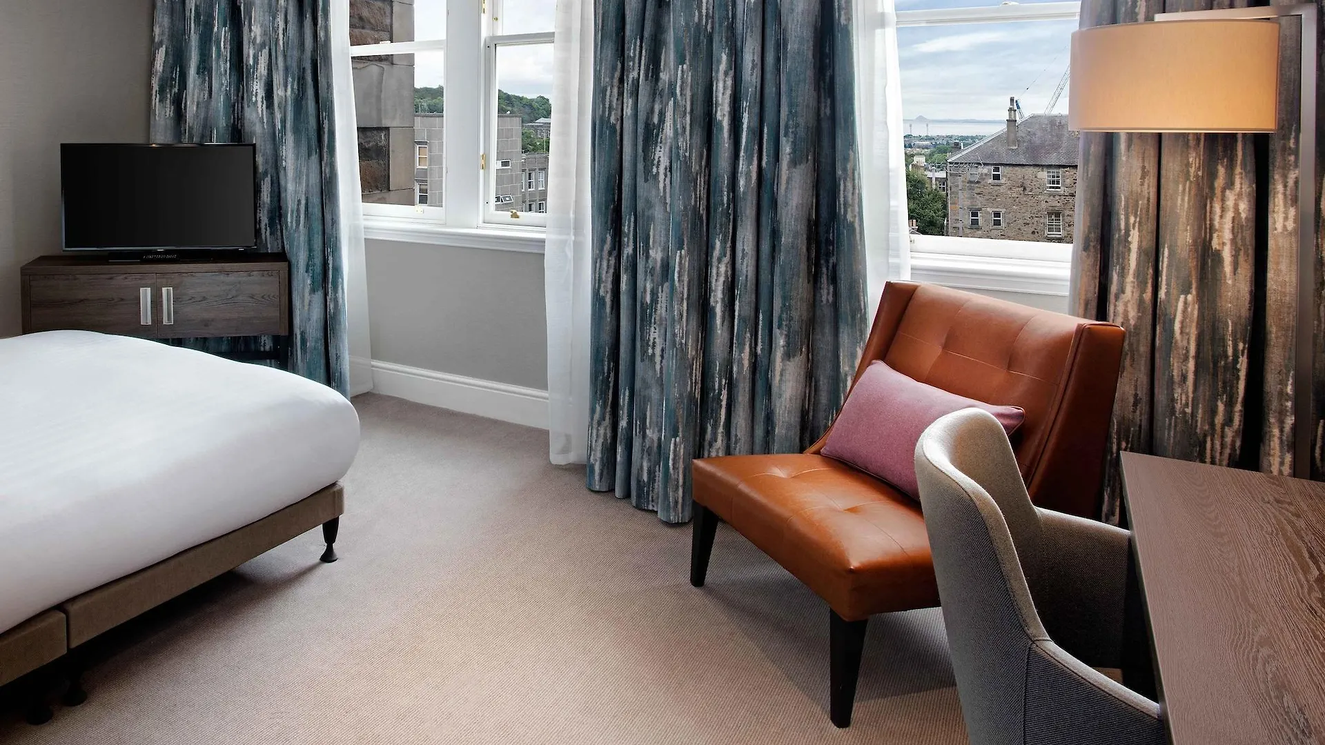 Hilton Edinburgh Carlton Hotel