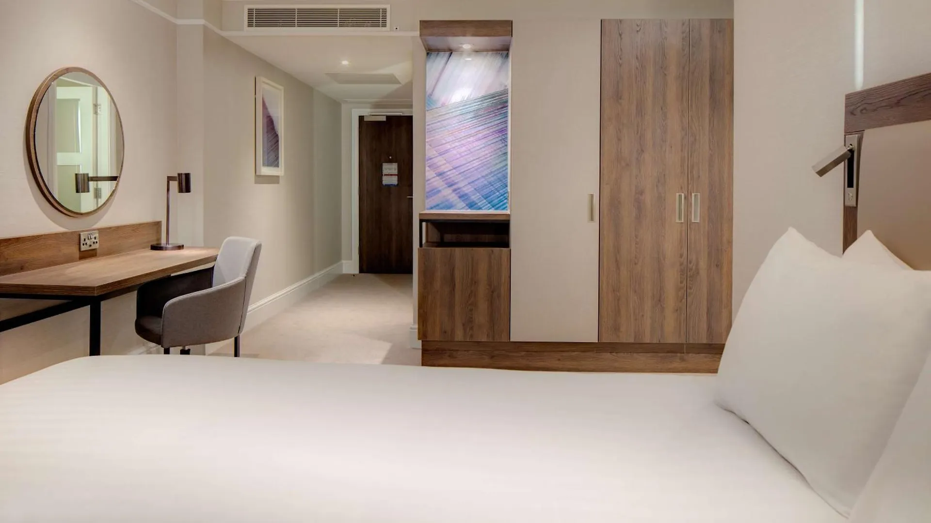 Hilton Edinburgh Carlton Hotel