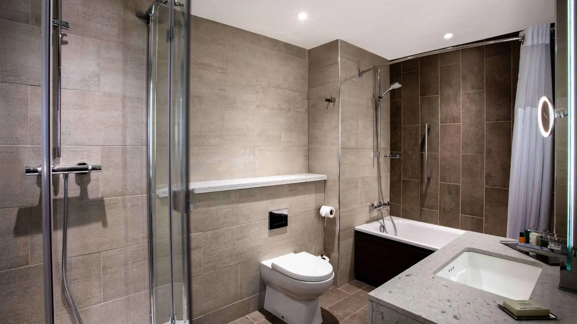 Hilton Edinburgh Carlton Hotel