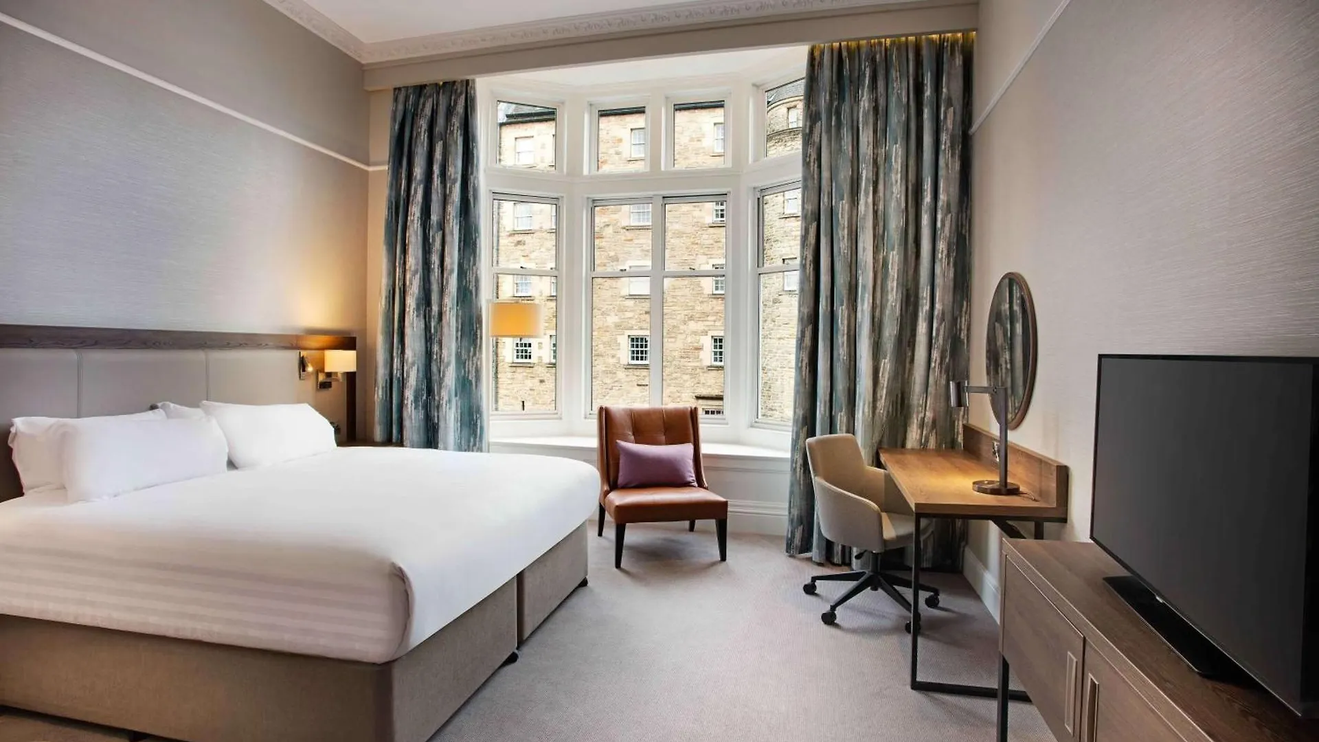 Hilton Edinburgh Carlton Hotel 4*,  Reino Unido
