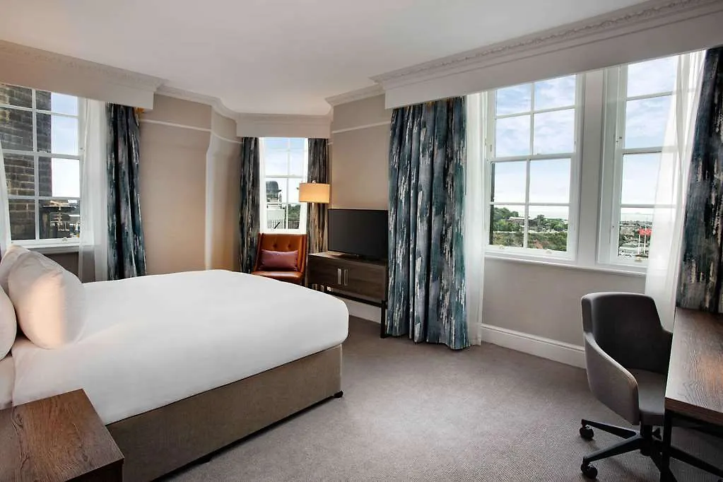 Hilton Edinburgh Carlton Hotel