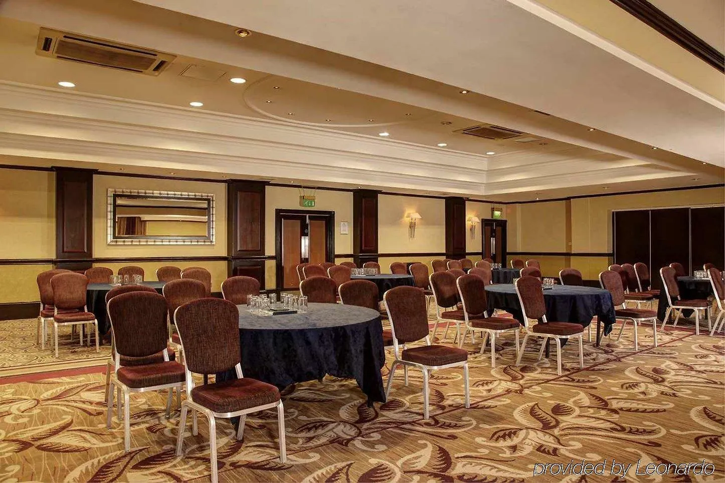Hilton Edinburgh Carlton Hotel 4*,  Reino Unido